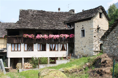 Casa Quaroni Anzino